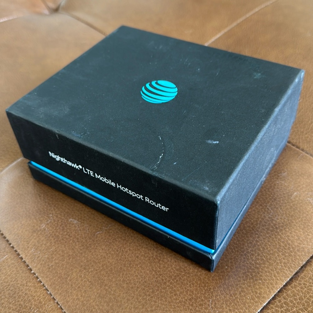 Netgear Nighthawk MR1100 4G LTE Mobile Hotspot Router ATT